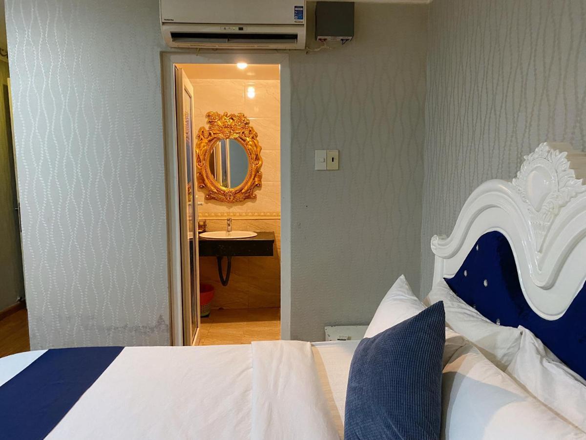 Crowne Bui Vien Hotel Ho Chi Minh City Exterior photo