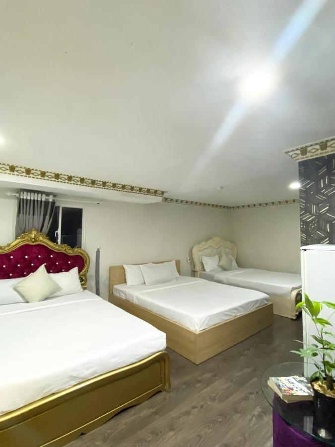 Crowne Bui Vien Hotel Ho Chi Minh City Exterior photo